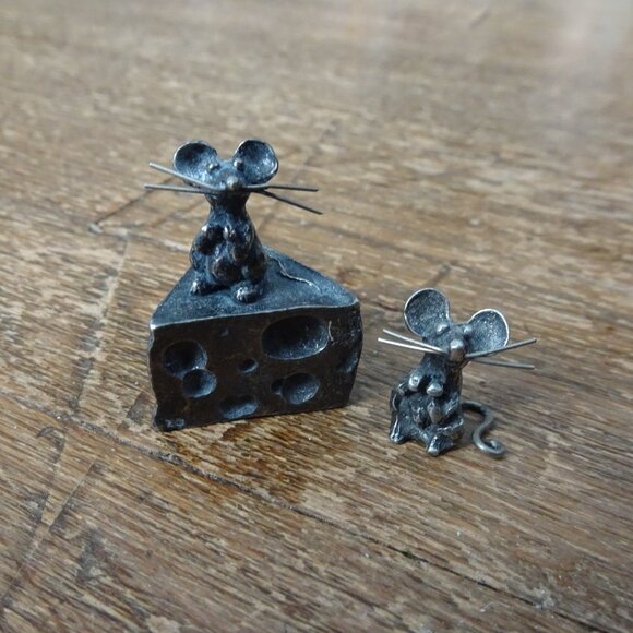 Vintage Pewter Mini Mice Animal Figurine - Picture 5 of 5